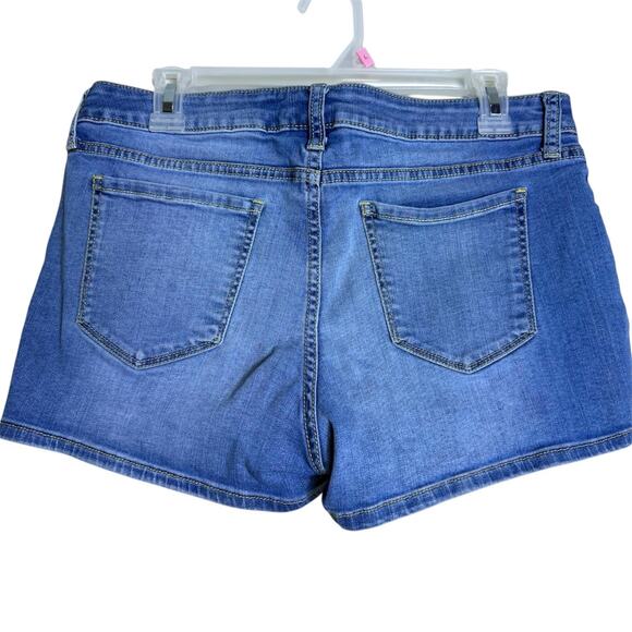 ARIZONA Jean Company Blue Jean Denim Shorts, Size 11 - Picture 7 of 7